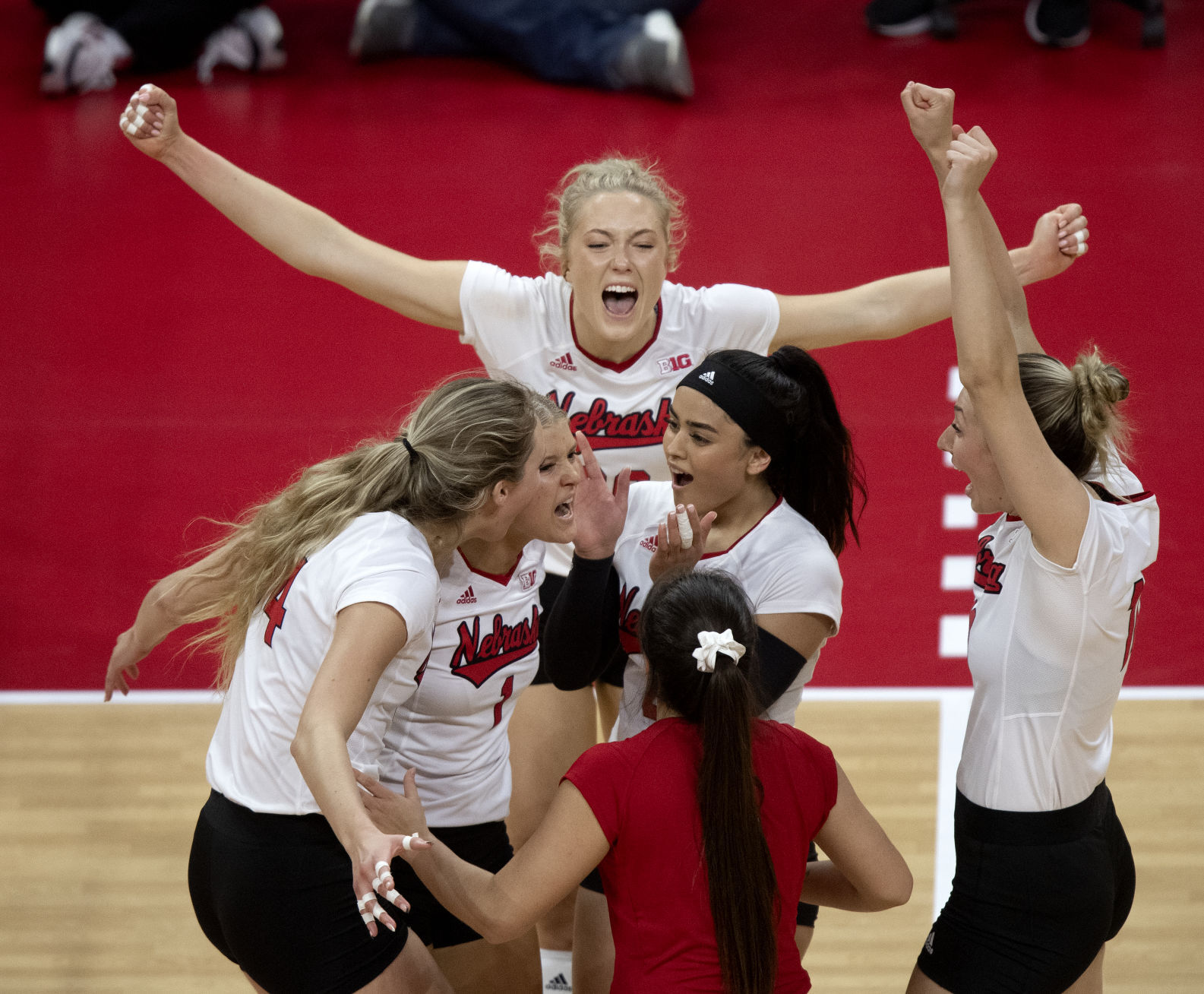 Wisconsin vs. Nebraska, 10.27